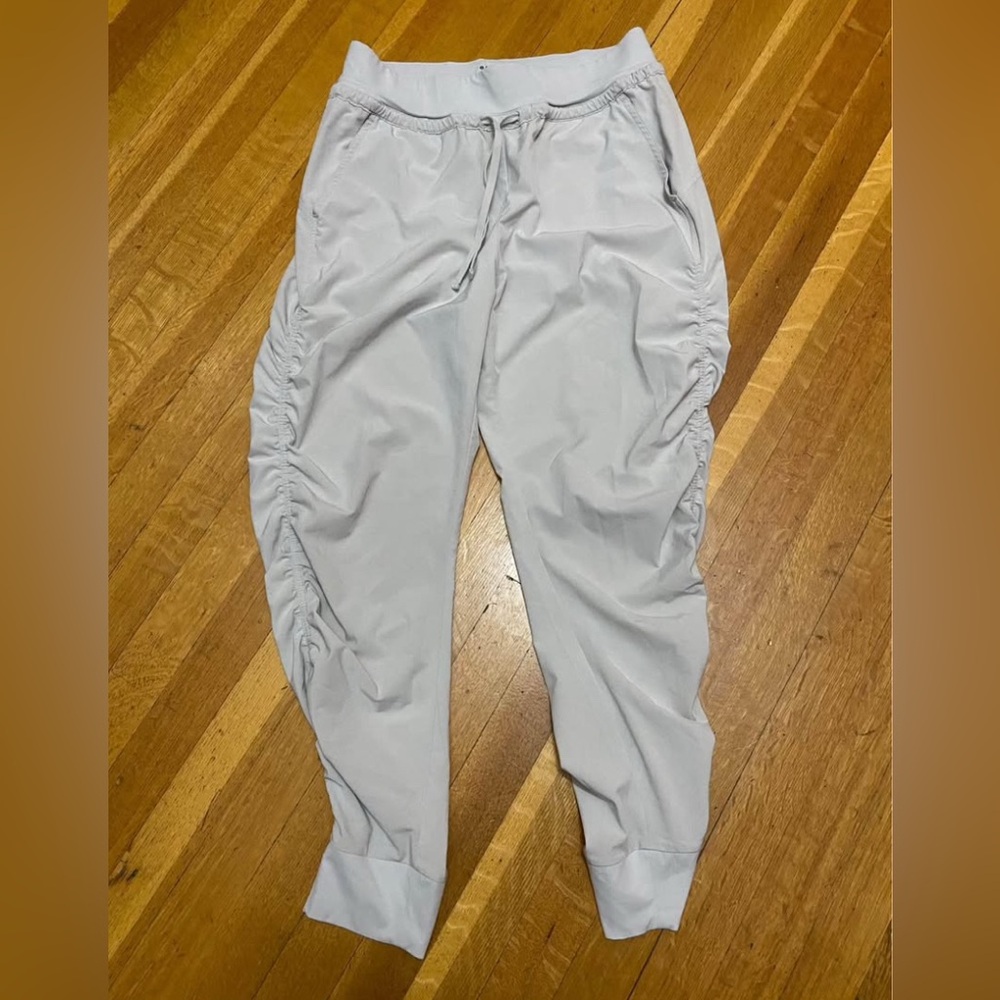 Athleta Light Gray/Tan Jogger Pants